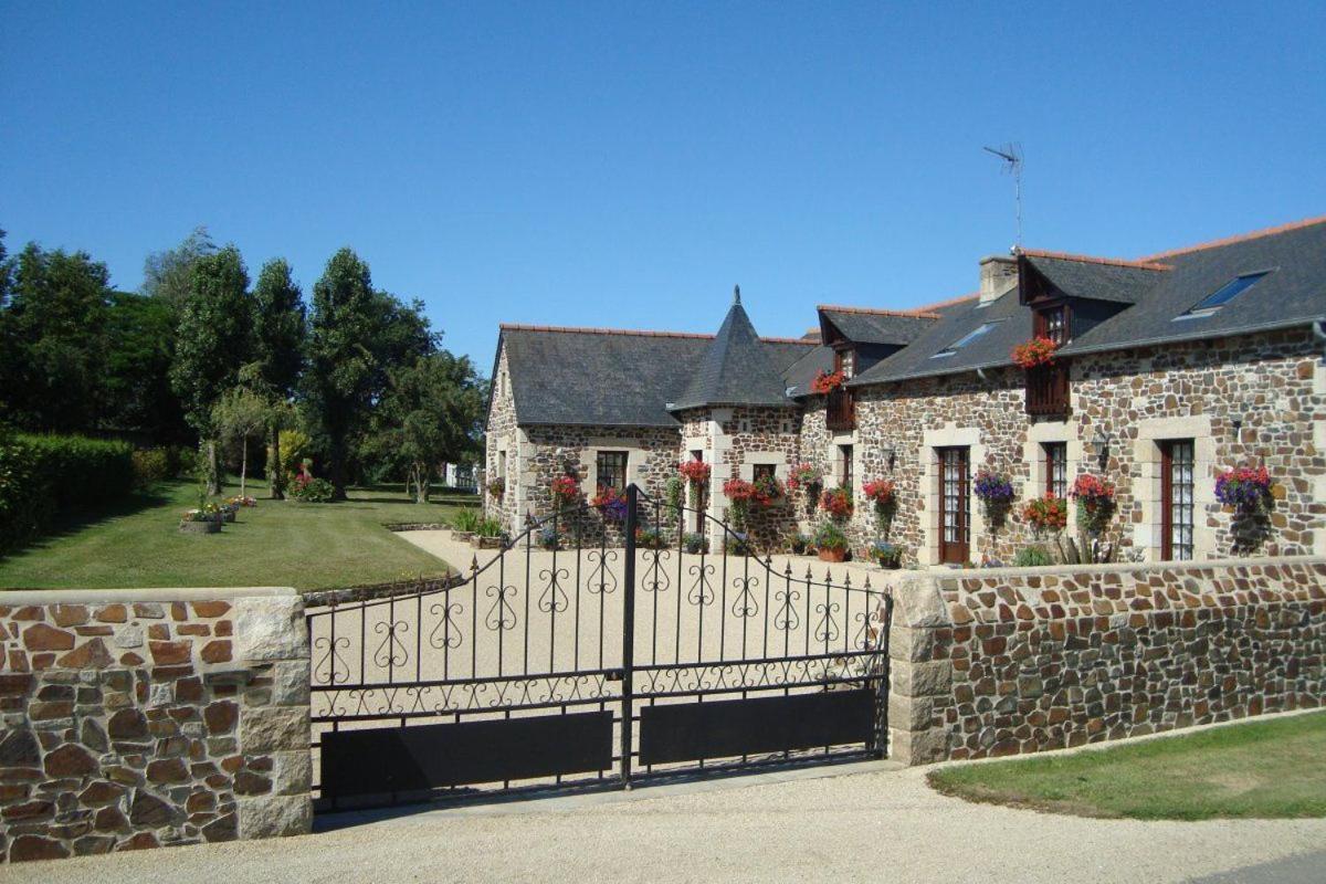 La Vieux Ville Tregomeur Luaran gambar